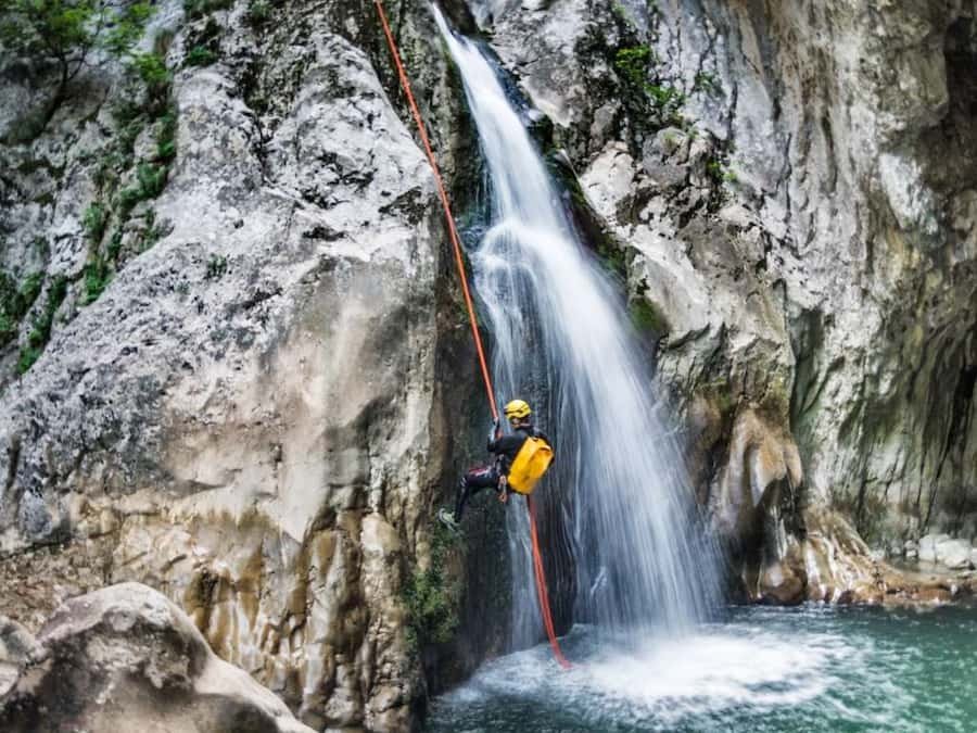 Comment s'habiller pour le canyoning